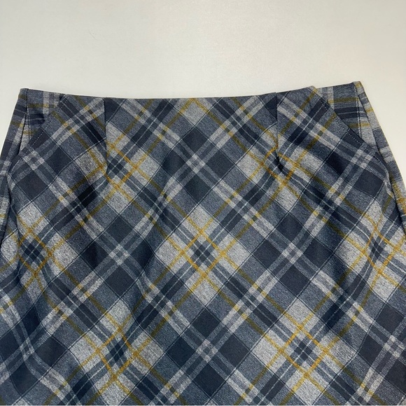 Cabi Women’s Plaid Kennedy Tartan Scuba Stretch Pencil Skirt Size 10 NWOT - Picture 8 of 8